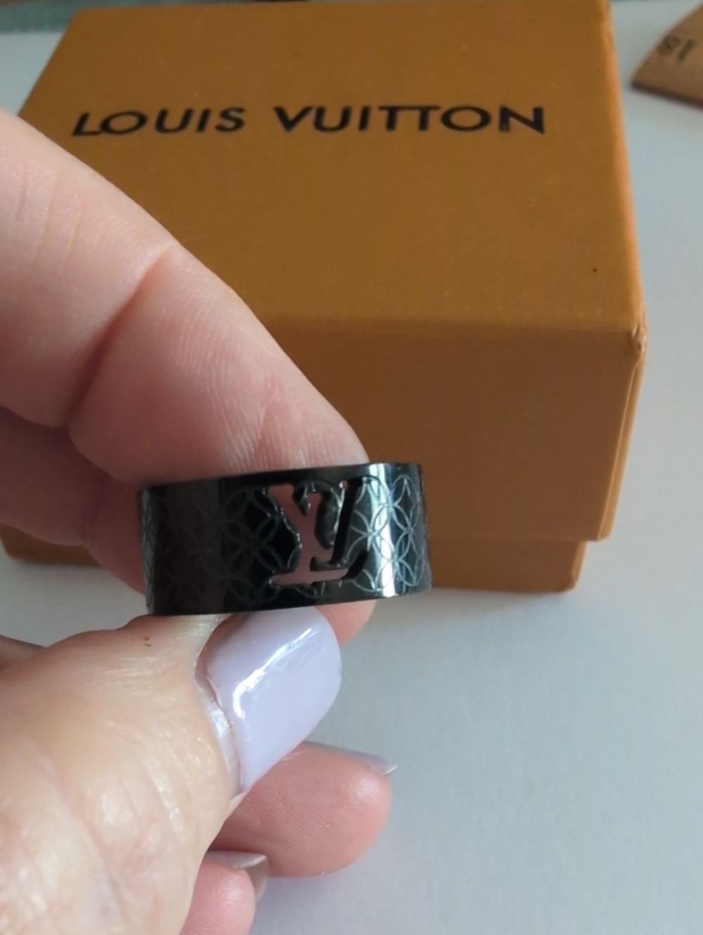 Louis Vuitton Black Engraved Monogram LV Ring with Polished Logo